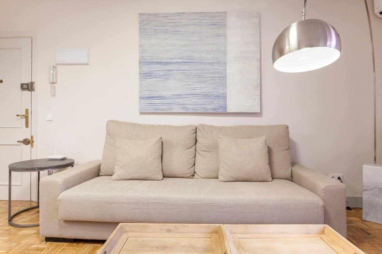 Ferienwohnung Apartamento Lujo Castellana Chamartin Madrid Exterior foto